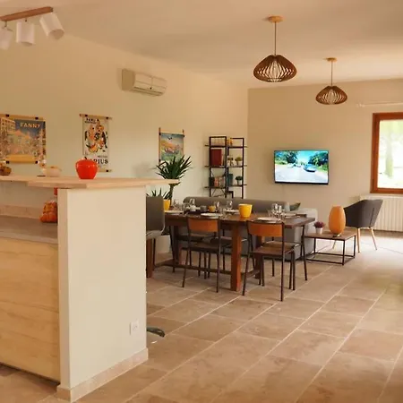 Maison Le Grand Verger Holiday home *